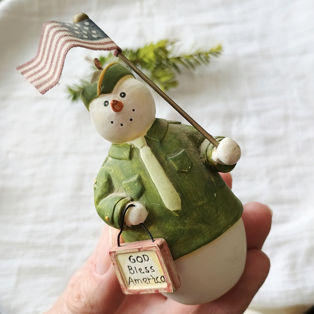 🇺🇲 AMERICANA 🇺🇲 VTG Jolly Follies Patriotic Snowman figurine, Folksy Decor
